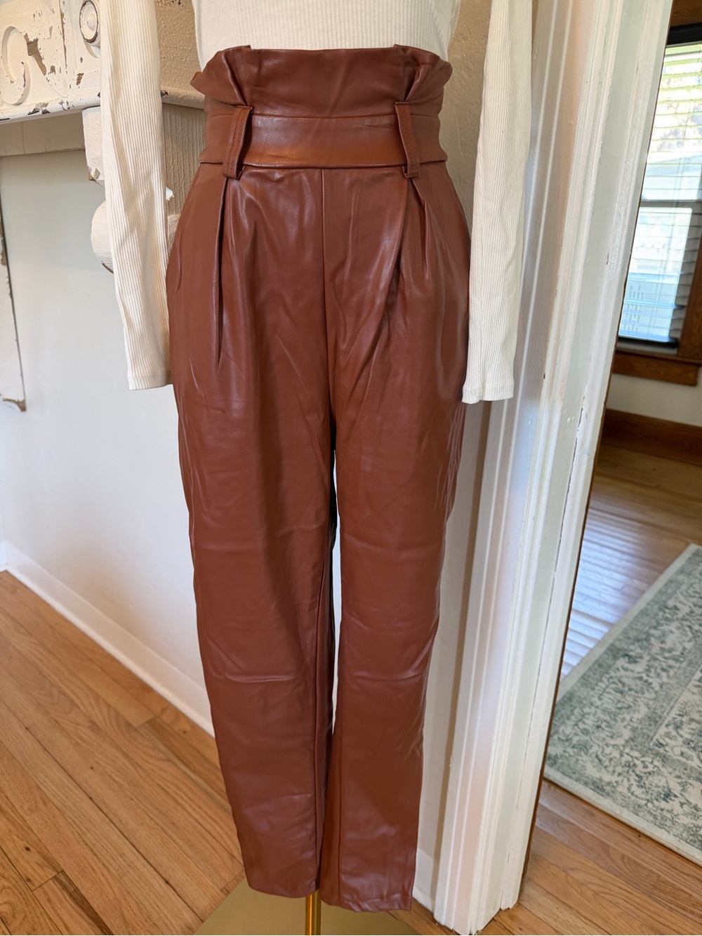 High-Waist Faux Leather Straight Leg Pants in Rust